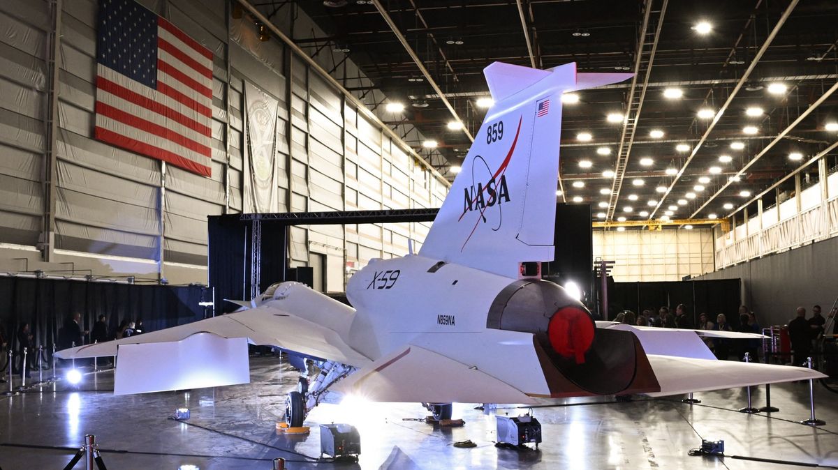 V USA se veřejnosti představil experimentální nadzvukový letoun X-59